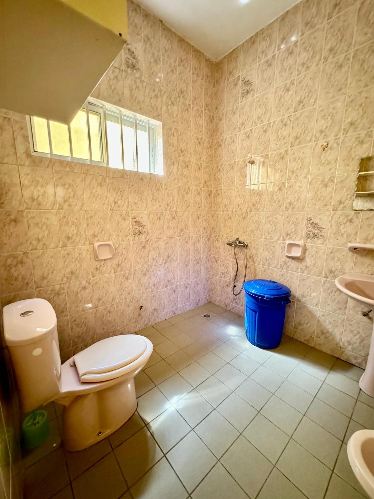 Guesthouse Cocotiers 코토누 외부 사진