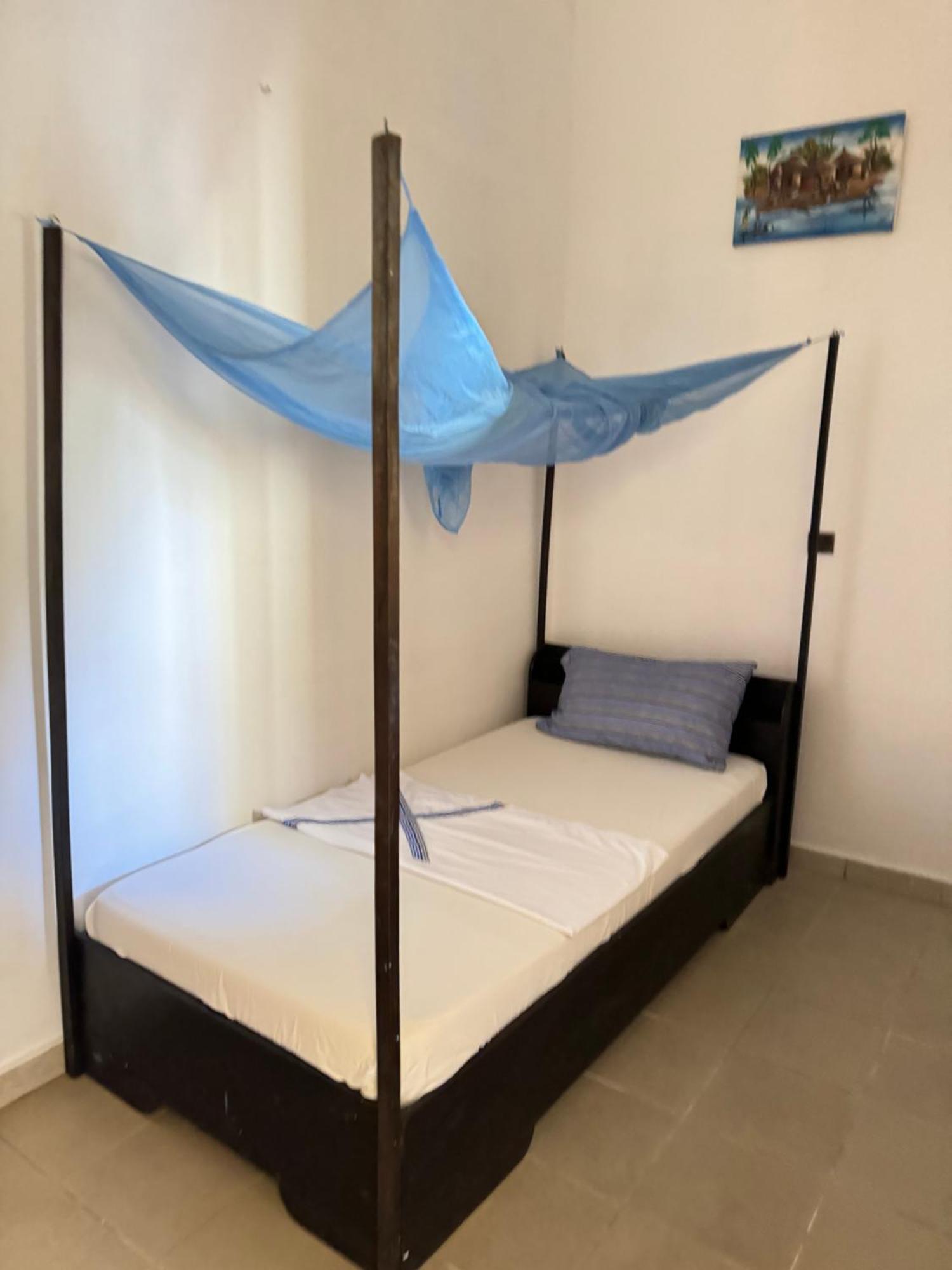 Guesthouse Cocotiers 코토누 외부 사진