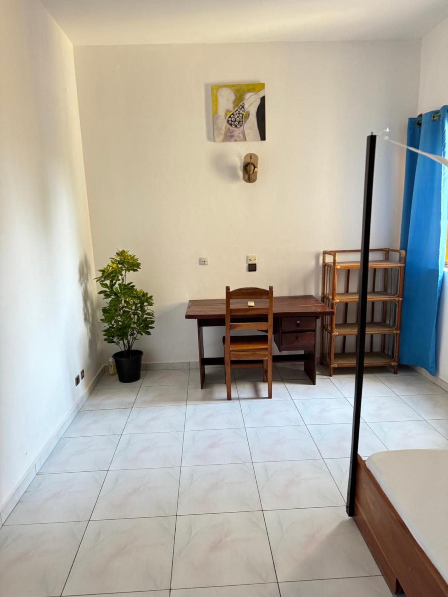 Guesthouse Cocotiers 코토누 외부 사진